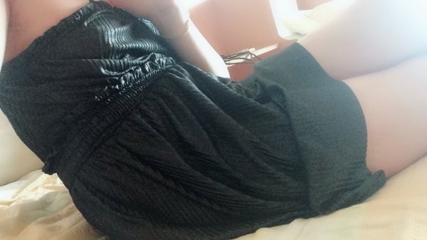 Trying seduction plan 1 - cross legs 