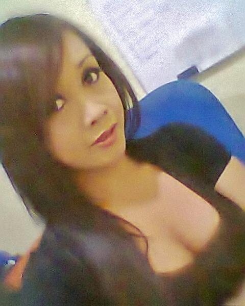 224033_515695105122386_438481209_n