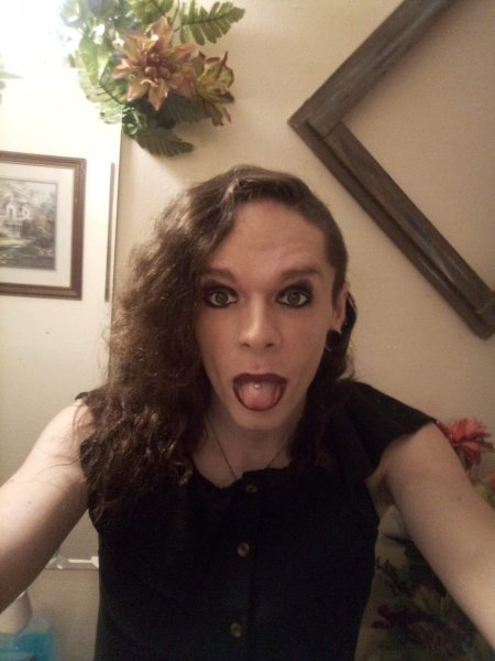 received_2403372206379112