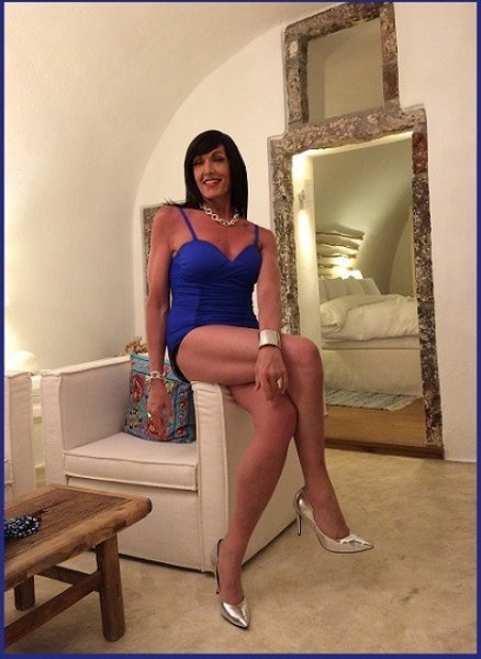 Enjoying the ICONIC on Santorini!