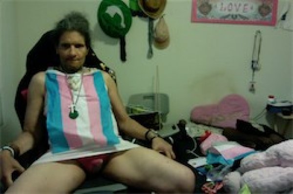 ERICAsNEWHOTSEXYLOOK71