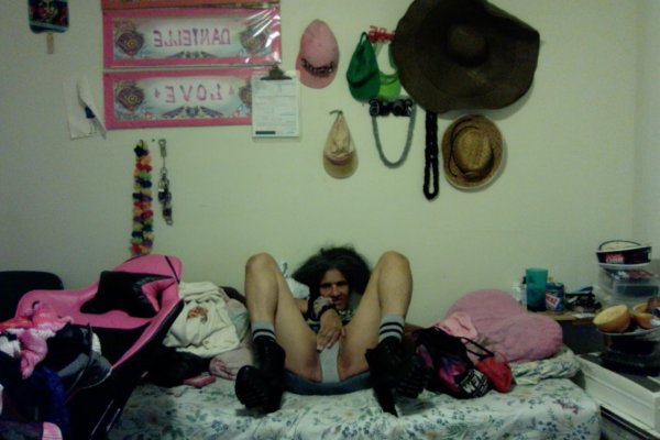 ERICAsNEWHOTSEXYLOOK105