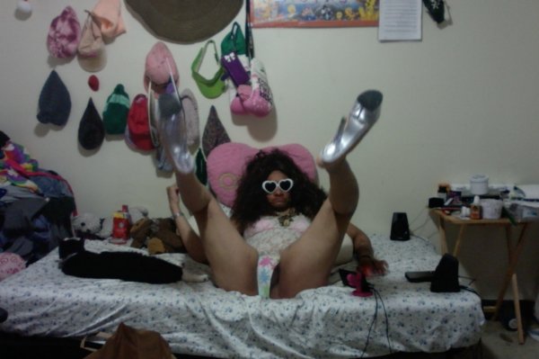 TRANSSEXYMOMMYINHERROOM4