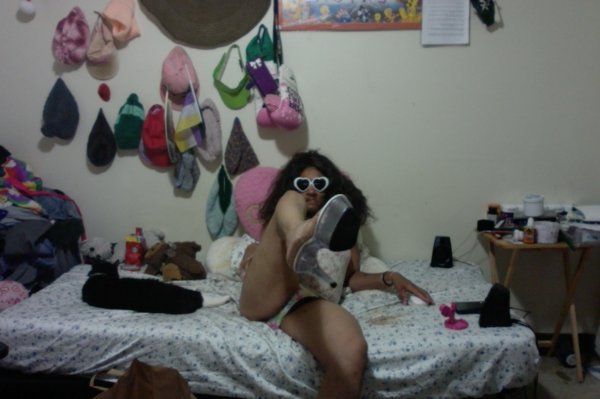 TRANSSEXYMOMMYINHERROOM6