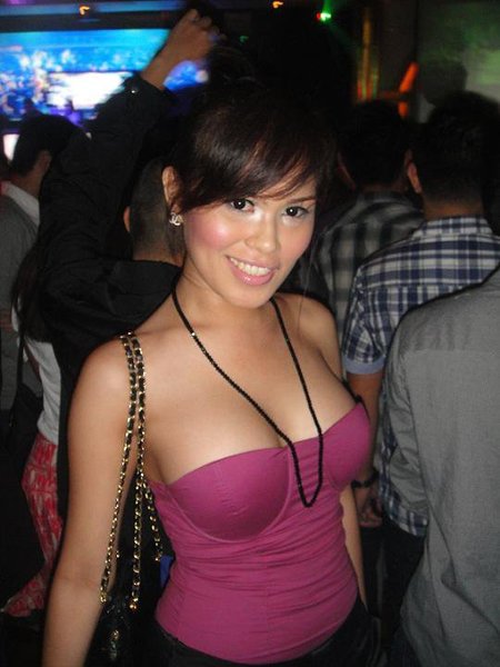 198636_243085515722522_100000632252042_818915_3145078_n