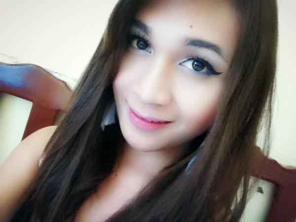 427071_212264278900833_1296315801_n