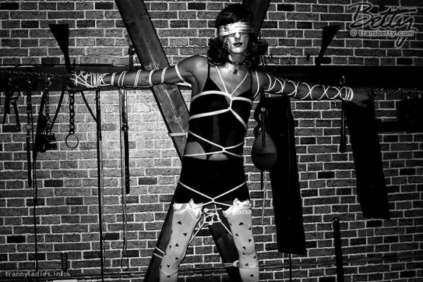 Dungeon photoshoot - transbetty